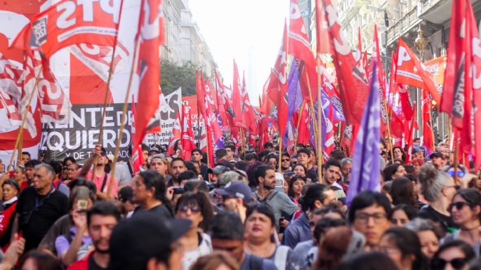 "Milei, basura, vos sos la dictadura": Lo que dejó la primera manifestación contra el ajuste y la represión