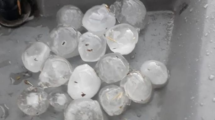 Fuerte granizada en Necochea: Anegamientos y algunos destrozos