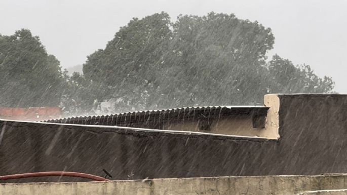 Fuerte granizada en Necochea: Anegamientos y algunos destrozos