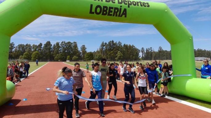 Lobería: Fioramonti se despidió de la intendencia con la inauguración de la Pista de Atletismo