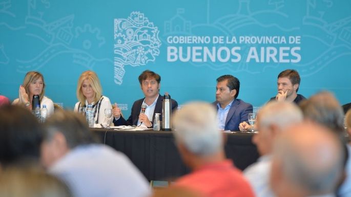 Kicillof presentó la tercera etapa del Plan Integral de Mejoras de Caminos Rurales