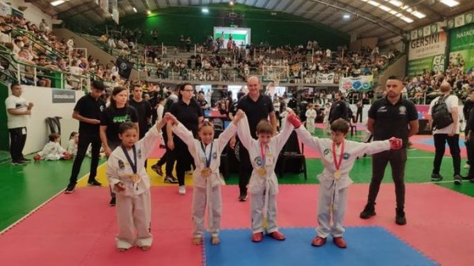 Medallas de oro, plata y bronce para taekwondistas de Lobería en Mar del Plata