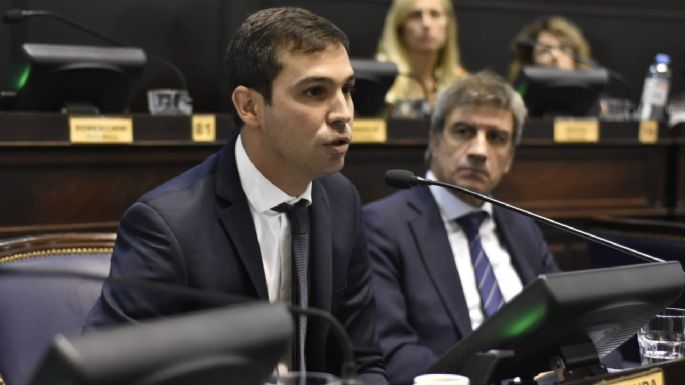 Un diputado bonaerense propone multar a quienes vendan caños de escapes para "tirar cortes"