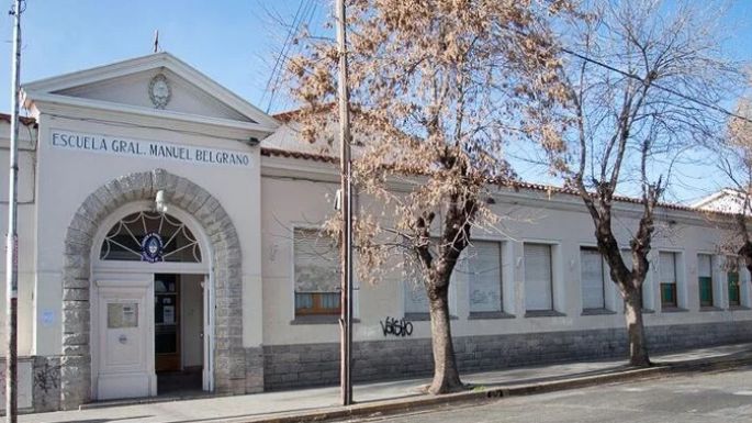 Mar del Plata: Padre y hermanos de un alumno golpearon a otro por una pelea