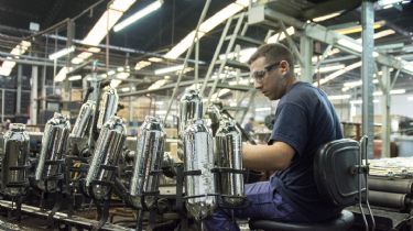La actividad industrial bonaerense cerró el 2022 en caída