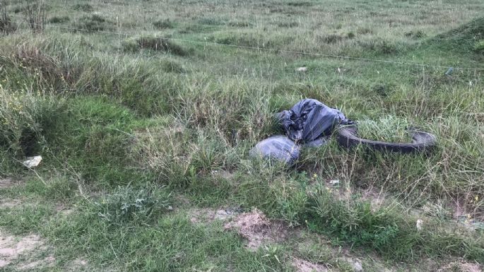 Quejas por una cadena de microbasurales entre el Faro y el Golf de Quequén