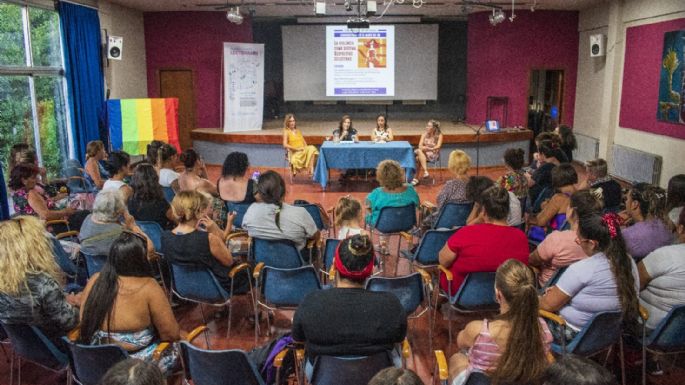 Vísperas del 8M: Agrupaciones feministas analizaron el caso de Pierina Nochetti en el CCN/BPAF