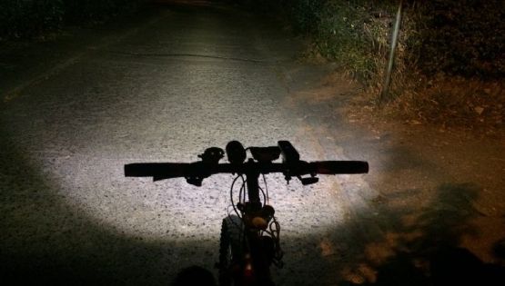Listado: Los beneficios de andar en bicicleta de noche