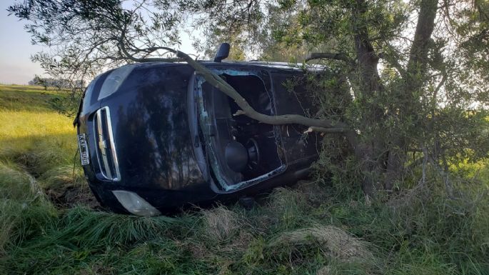 Una mujer que viajaba a Tres Arroyos resultó herida tras un vuelco en ruta 3