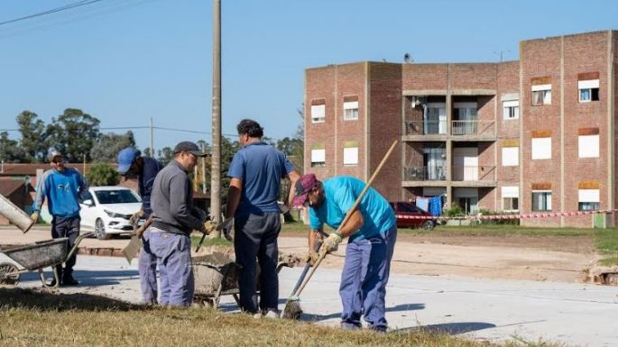 Gargaglione supervisó la nueva obra de asfalto de San Cayetano