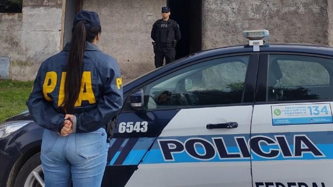 Pornografía infantil: Detuvieron a un hombre en Tres Arroyos y lo trasladaron a Necochea