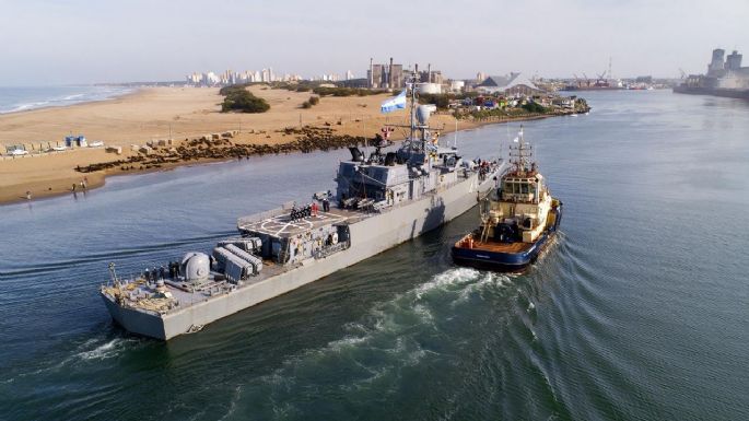 Puerto Quequén: Se conmemoró a bordo de la Corbeta ARA Espora el Día de la Armada Argentina