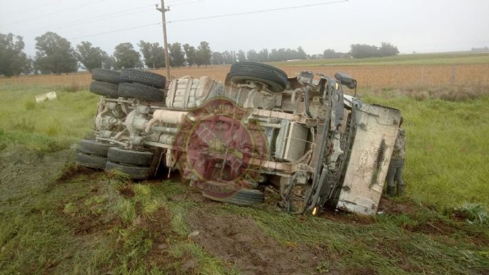 Ruta 73: Volcó un camión cerca de Tres Arroyos