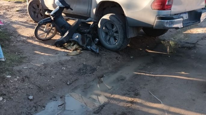 Dos colisiones entre camionetas y motos dejan heridos leves