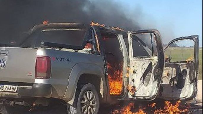 Ruta 86: Una camioneta terminó destruida por un incendio