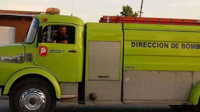 Bomberos de Lobería realizaron una colecta solidaria y lograron comprar un nuevo autobomba