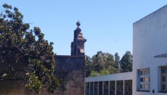 Ladrones fueron sorprendidos cuando robaban bronce del cementerio de Lobería