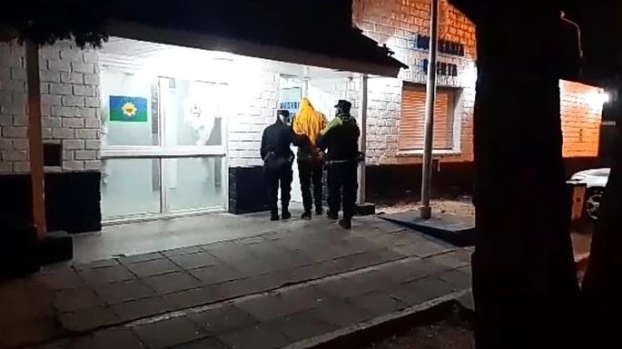 Mar del Plata: Entraron a robar a una heladería y los sacaron corriendo los vecinos