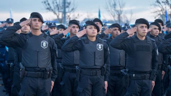 Axel Kicillof encabezó la graduación de 1.500 cadetes en la Escuela de Policía Juan Vucetich