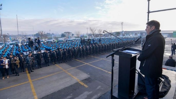 Axel Kicillof encabezó la graduación de 1.500 cadetes en la Escuela de Policía Juan Vucetich