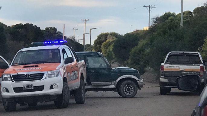 Volcó otra camioneta camino al Muelle de los Pescadores: ¿Quién está aprobando los permisos de conducir?