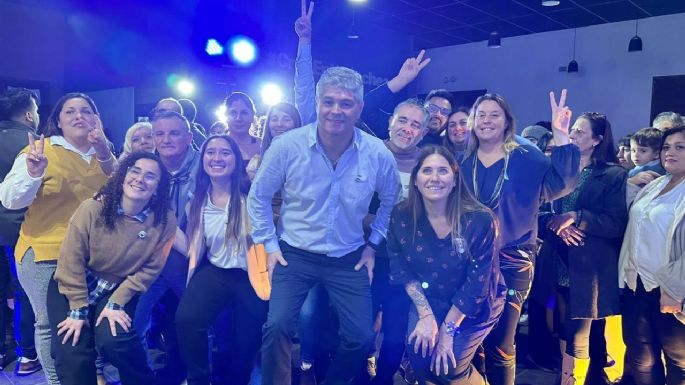 Los saludos del Ministro y la foto con el Gobernador: El candidato que lanzó su campaña dejando atrás la grieta