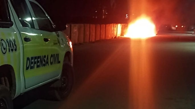 Se incendió un auto en la Escollera Sur