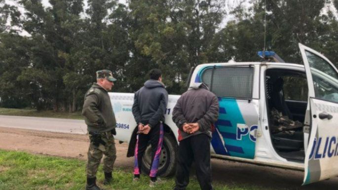 Aprehendieron a dos sujetos cuando robaban cabreadas de hierro