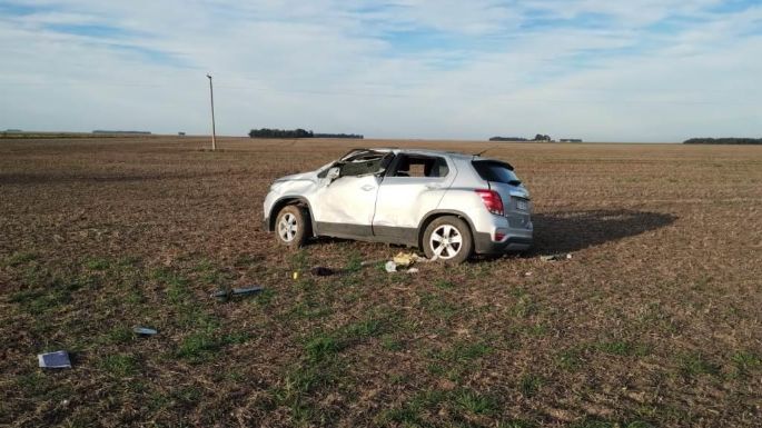 Trágico vuelco en el ingreso a Balneario Marisol: Un muerto