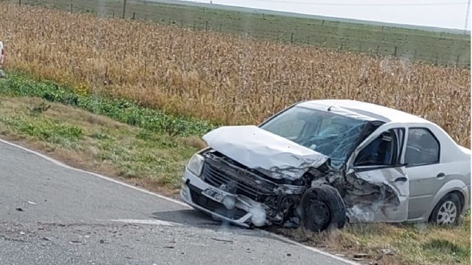 Ruta 85: Una persona resultó herida en un choque entre un auto y un camión de combustible