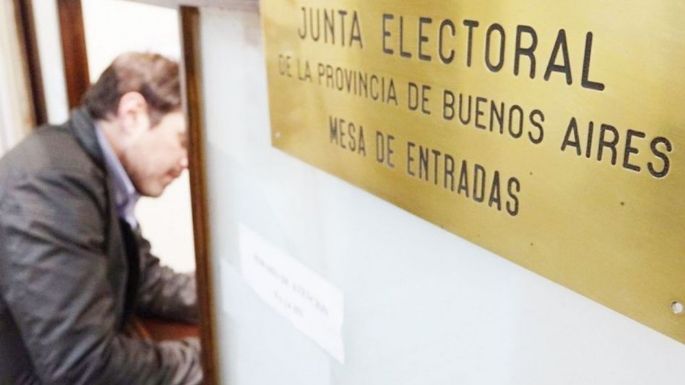 La Junta Electoral bajó tres listas en Necochea: Cuáles son las 16 que continúan en carrera a las PASO