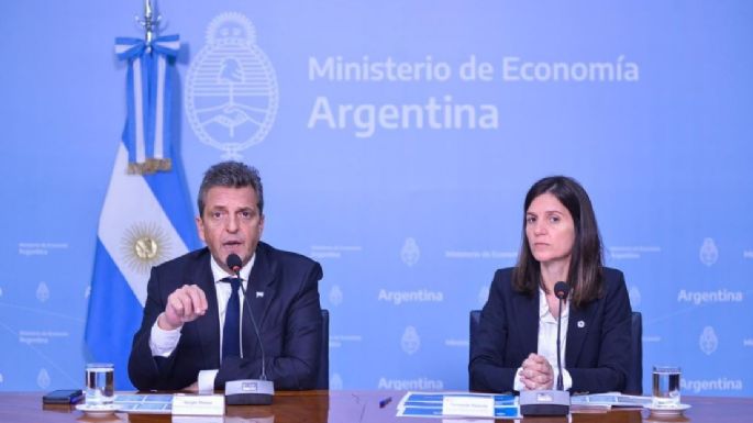 A 3 días de las PASO, Massa anunció un aumento del 23,29% en las jubilaciones y un refuerzo de $27.000