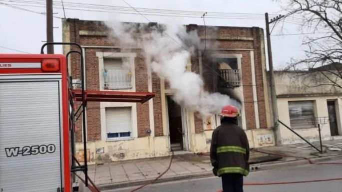 Una mujer salvó a sus hijos de un incendio en Tres Arroyos