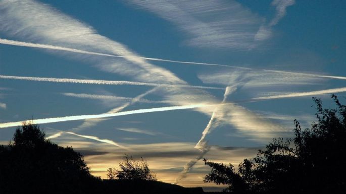 Conspiranoia en Necochea: Negacionismo del cambio climático y "chemtrails" en el Concejo Deliberante