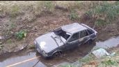 Balcarce: Un auto se despistó y terminó adentro de un canal de desagüe