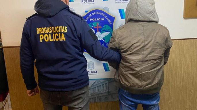 Vendía drogas en un taller mecánico de Quequén y fue aprehendido