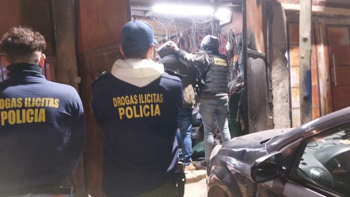 Vendía drogas en un taller mecánico de Quequén y fue aprehendido