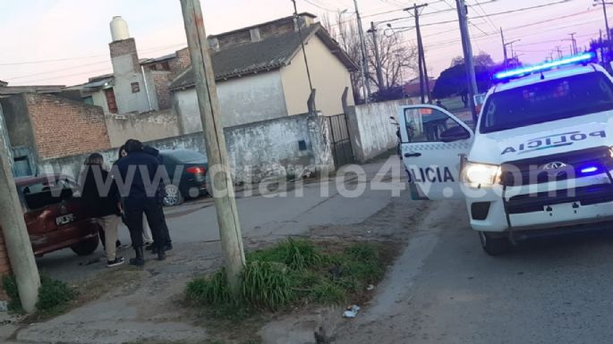 Chocó un auto estacionado y terminó herido: Vecinos aseguran que manejaba alcoholizado