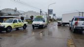 Choque en Quequén: Una moto terminó atrapada abajo de un camión y su conductor resultó herido