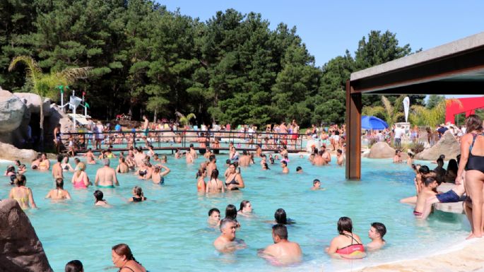 Exitosa inauguración del complejo Aguas del Pinar en Balneario San Cayetano