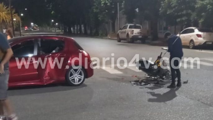 Motociclistas heridos de gravedad tras un violento choque en 58 y 63