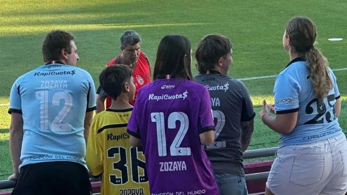 La foto viral de la familia de Juan Pablo Zozaya en el debut del necochense en Estudiantes