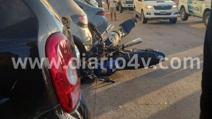 Están fuera de peligro los jóvenes que chocaron con sus motos en la avenida 2