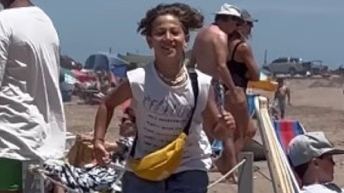 Mamá orgullosa: Jimena Barón mostró cómo le fue a su hijo en su primer día como vendedor en la playa de Quequén