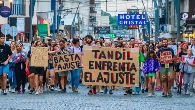 Tandil tendrá su "Festival de Necesidad y Urgencia" para reclamar contra Javier Milei