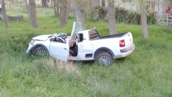 Tragedia en Quequén: Un vecino perdió la vida tras impactar su camioneta contra un árbol