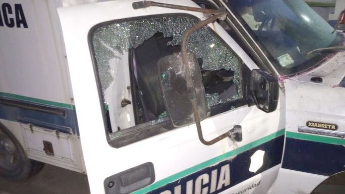 Frente a la Comisaría: Rompió un vidrio de un patrullero e intentó robar