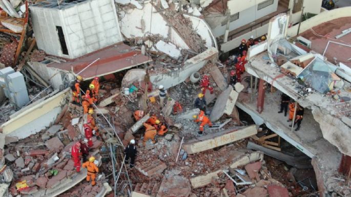 El temporal complica los trabajos de búsqueda en el derrumbe de Villa Gesell