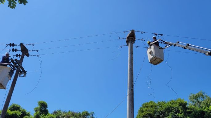 La UPC moderniza líneas de media tensión en la zona Parque