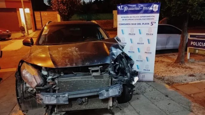 Robó una camioneta en Mar del Plata y la chocó cuando lo perseguía la Policía